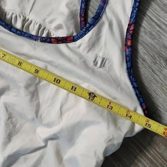 Eleven by Venus Williams Built-In-Bra Workout Tank Top - Picture 3 of 8